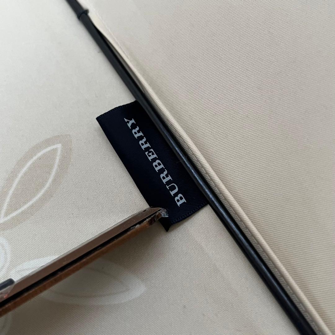 極美品タグ付き　BURBERRY バーバリー　花柄ノバチェック　晴雨兼用UV日傘