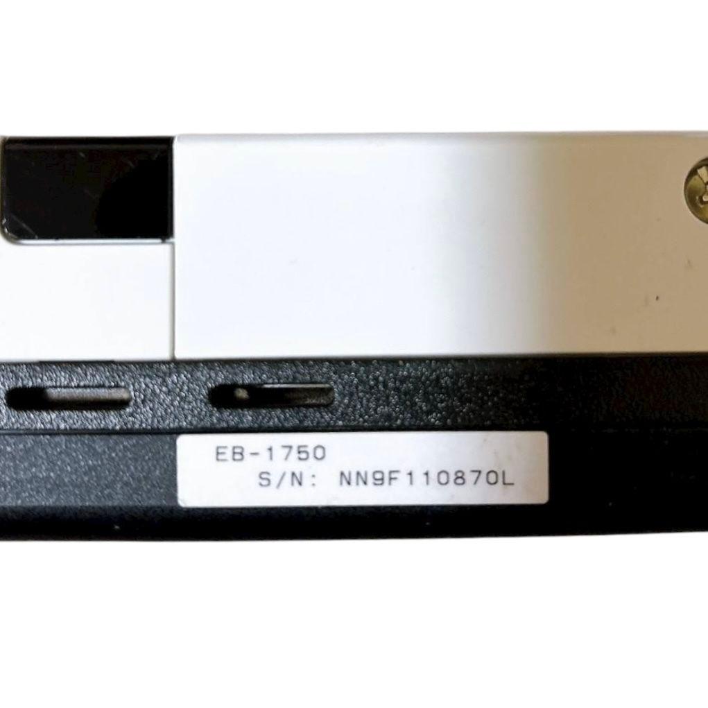 【付属品多数】 極美品 EPSON プロジェクター EB-1750 バッグ付き