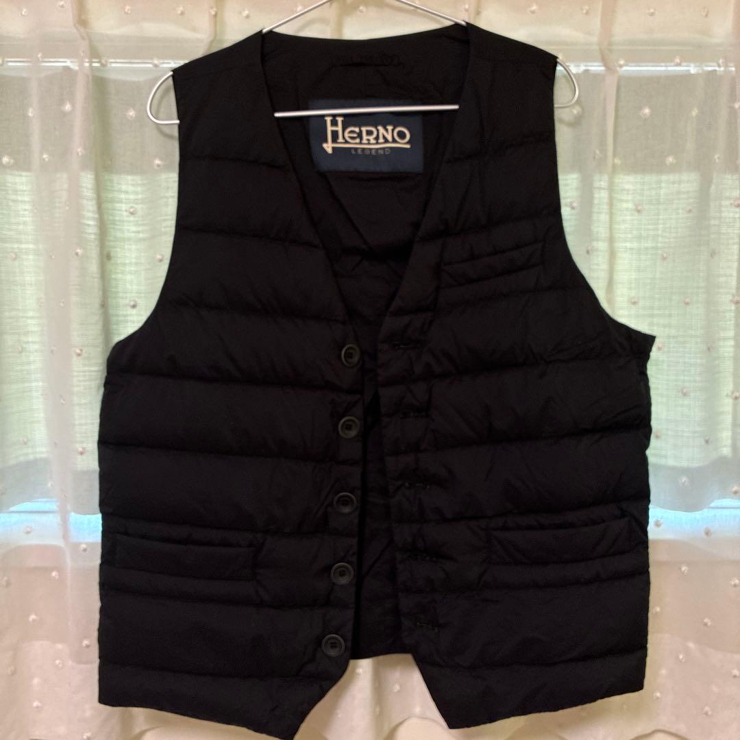 J*G様 【美品】早い物勝ちHerno ブラック ダウン　ベスト　ジレ　ヘルノ