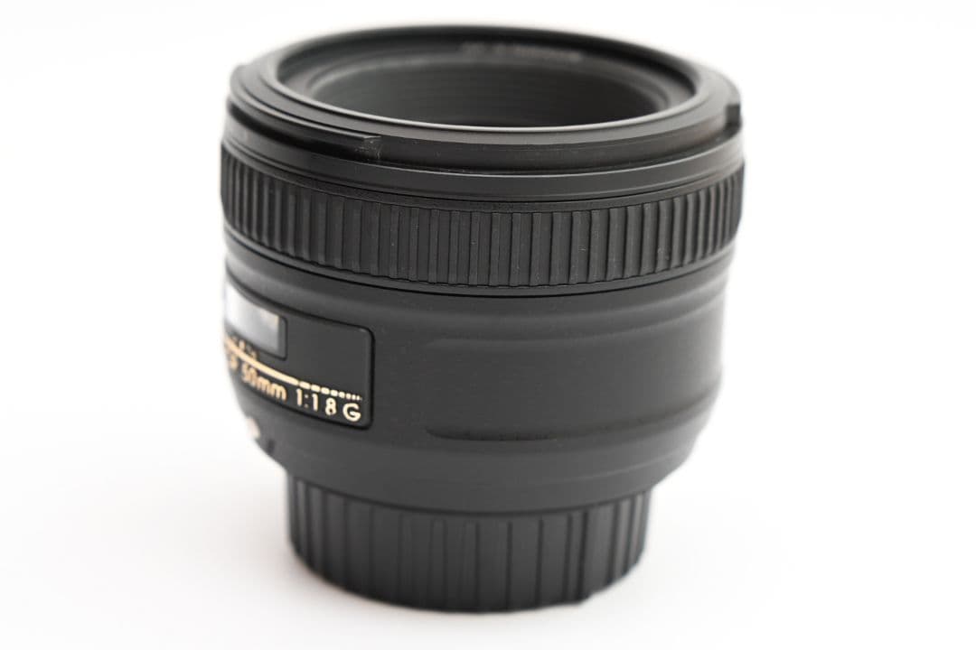 極上品 単焦点レンズ AF-S NIKKOR 50mm f/1.8G ②