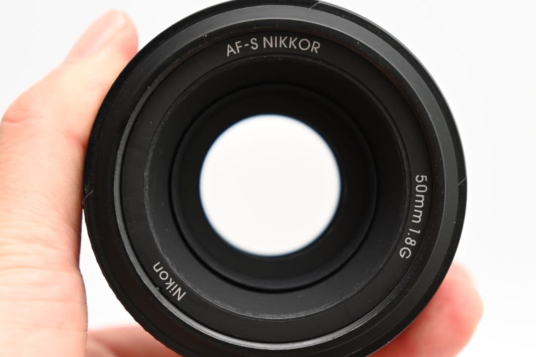極上品 単焦点レンズ AF-S NIKKOR 50mm f/1.8G ②