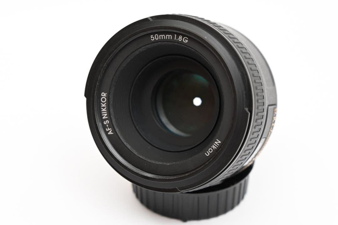 極上品 単焦点レンズ AF-S NIKKOR 50mm f/1.8G ②