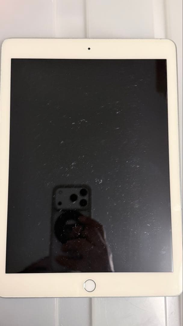 iPad 第5世代 64GB Wi-Fiモデル 動作良好 子供用におすすめ