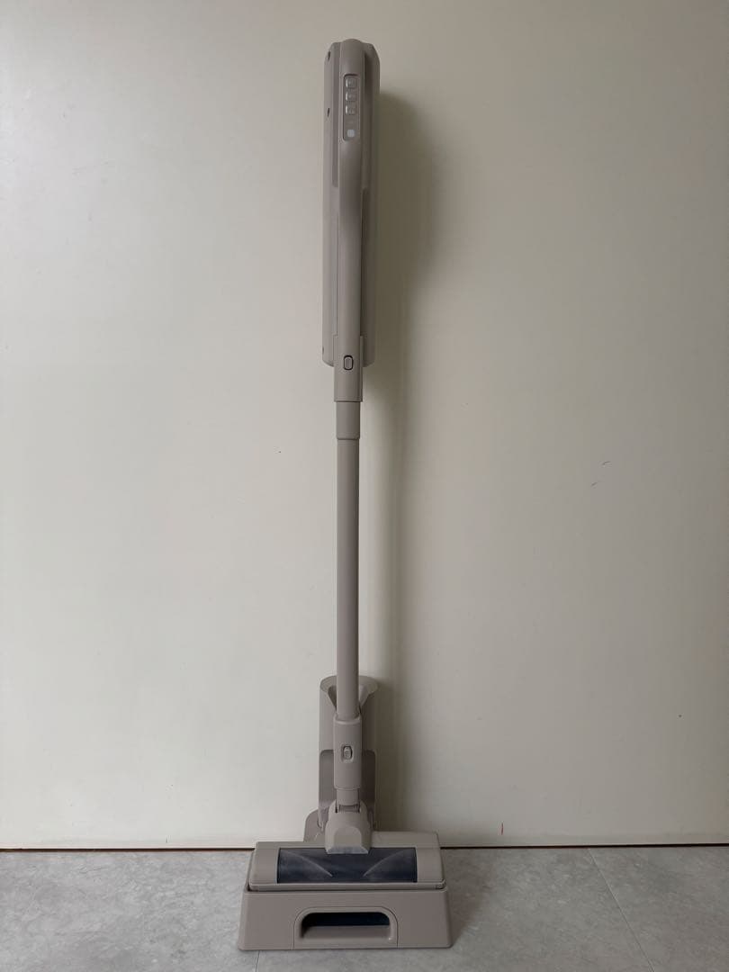 [未使用級]アイリスオーヤマ　スティッククリーナーSBD-201P 特別付属品付