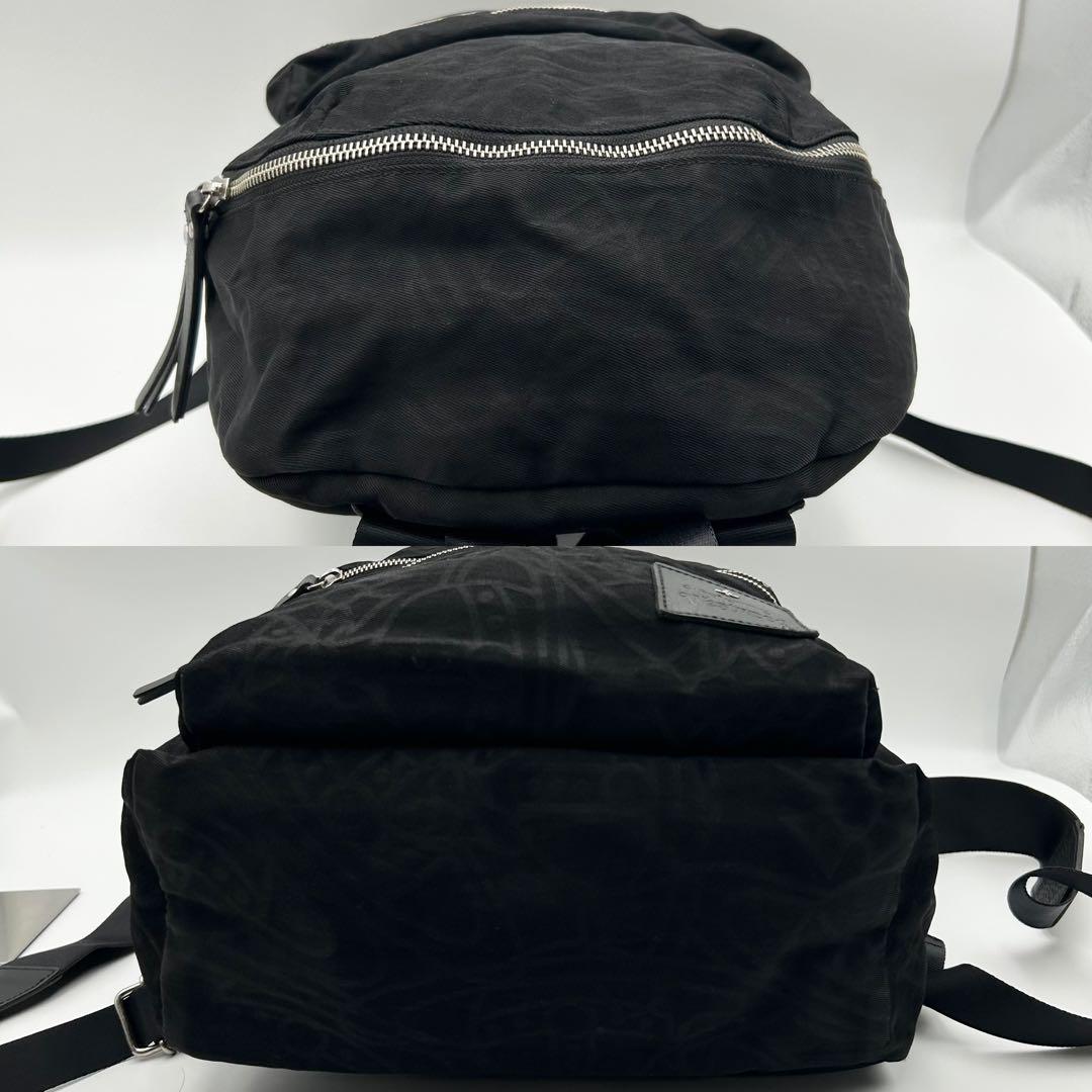 美品✨ ヴィヴィアンウエストウッド ラインORBエンボス リュック オーブ 黒