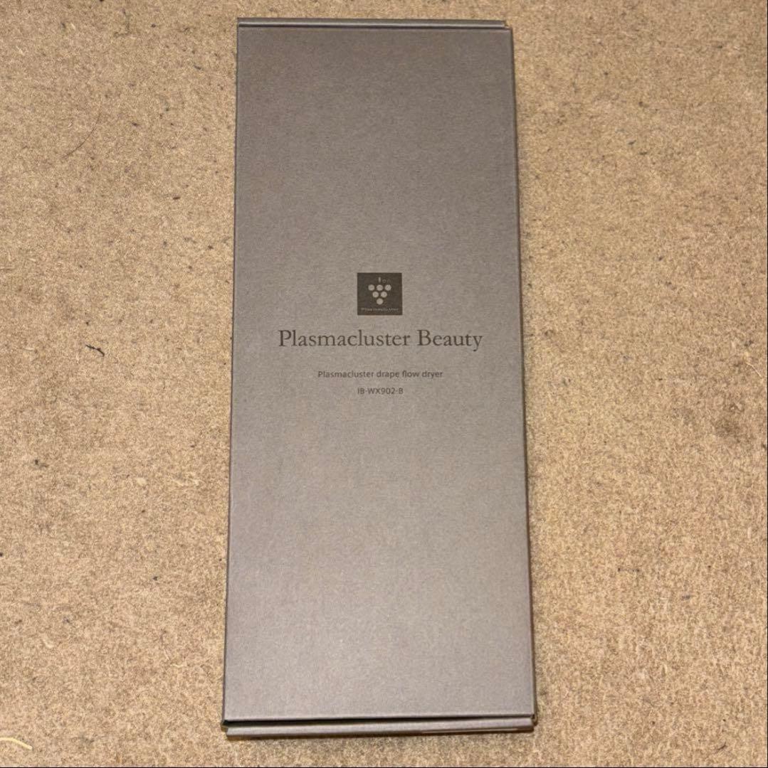 新品未使用品　SHARPドライヤー IB-WX902ホワイト 箱あり