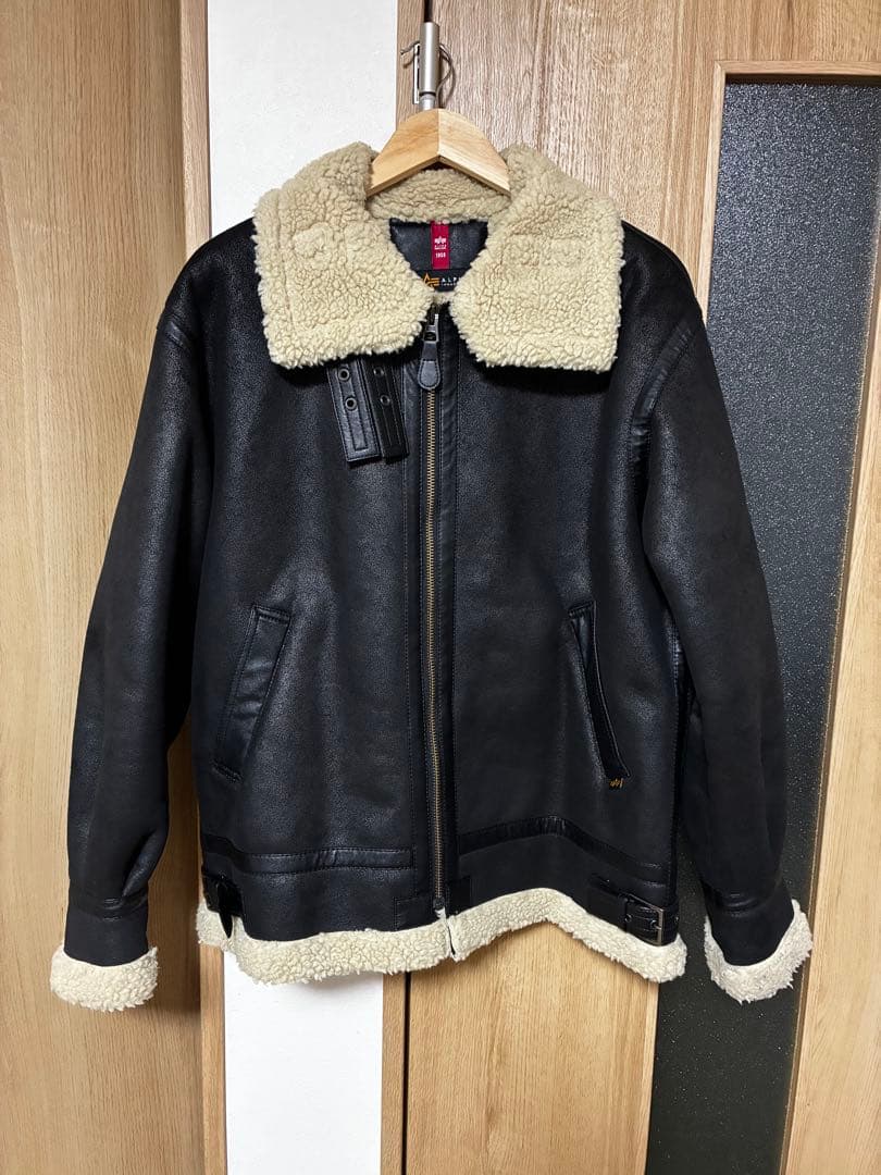 ALPHA INDUSTRIES B-3 フェイクムートンジャケット