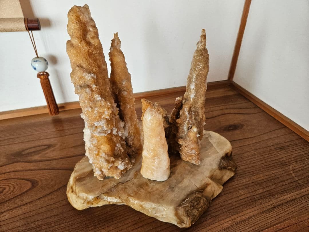 鍾乳石の置物　インテリア小物