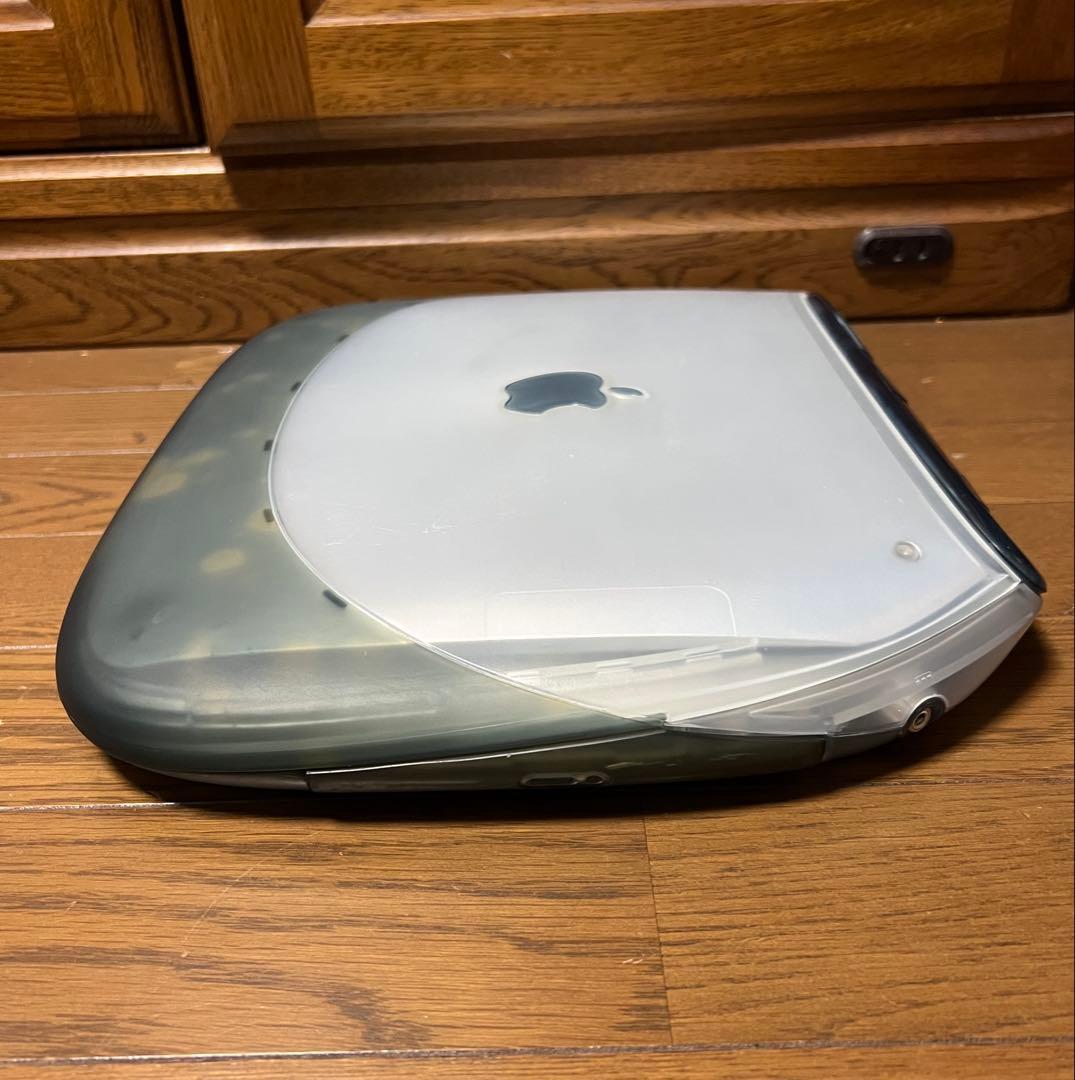Apple iBook クラムシェル