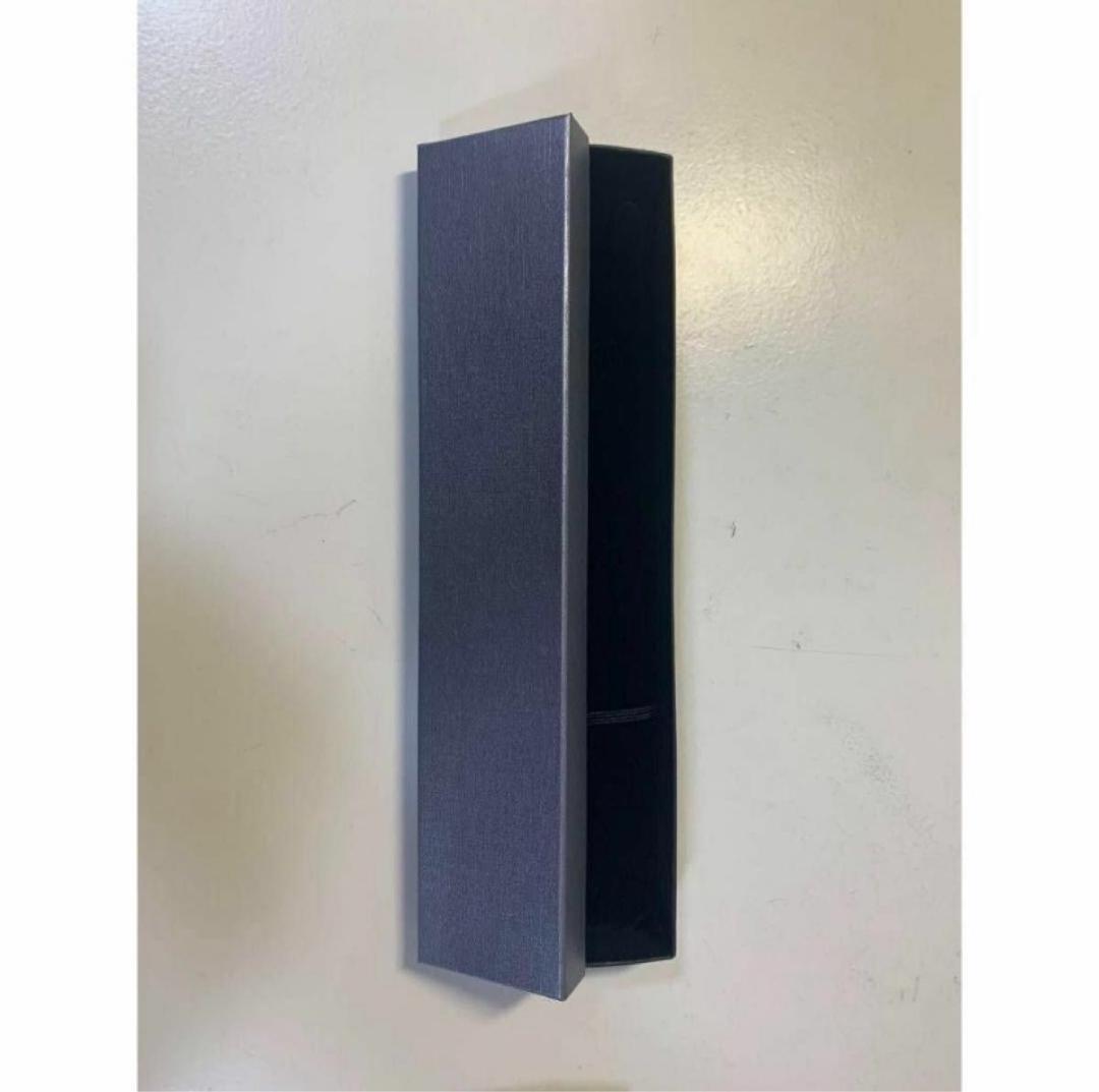 リボン包装　片耳ピアス　０．５ct　 プラチナ　天然ダイヤモンド　鑑定書付き