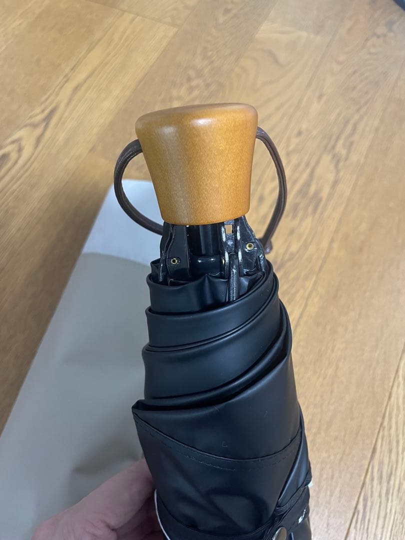 サンバリア100 折りたたみ日傘 ベージュ 3段折りたたみ