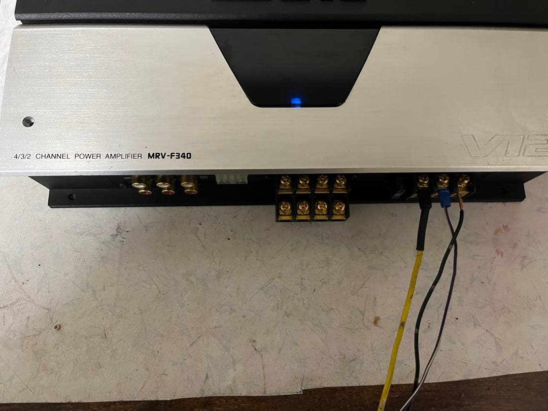 ALPINE MRV-F340 4チャンネルアンプ
