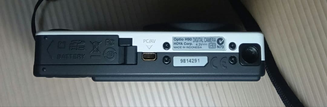 PENTAX Optio H90 ホワイト 12メガピクセル