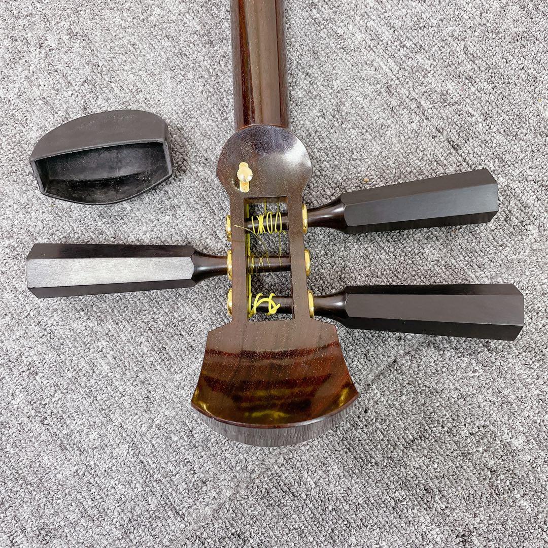 津軽三味線 丸打胴 2本溝 紅木 太棹 付属品多数 和楽器 民謡楽器