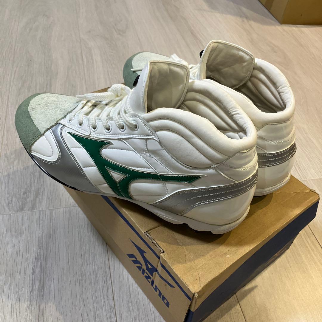 【野球のみ楽しみは】ミズノプロ ミドルカットスパイク オーダー品