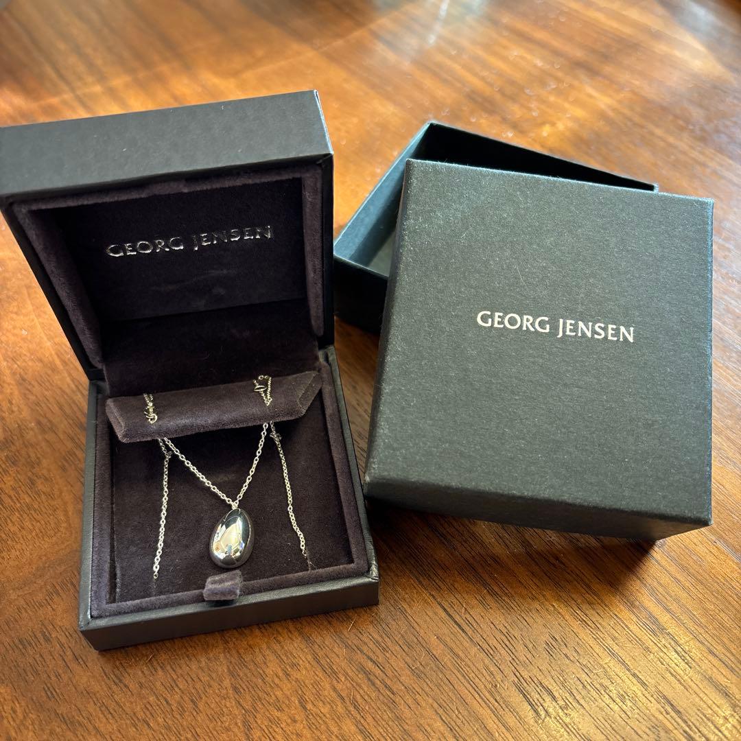   シルバー　ペンダント　卵型