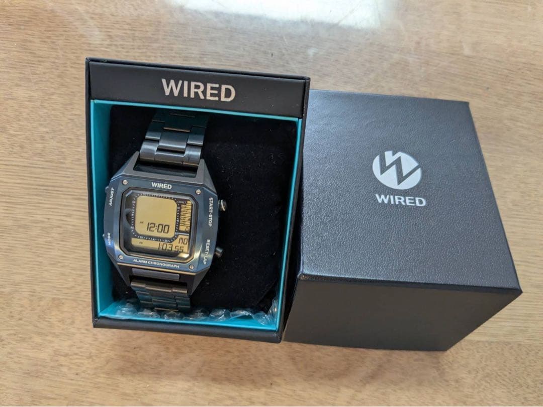 SEIKO WIRED BEAMS AGAM701 時計　ウォッチ　デジボーグ