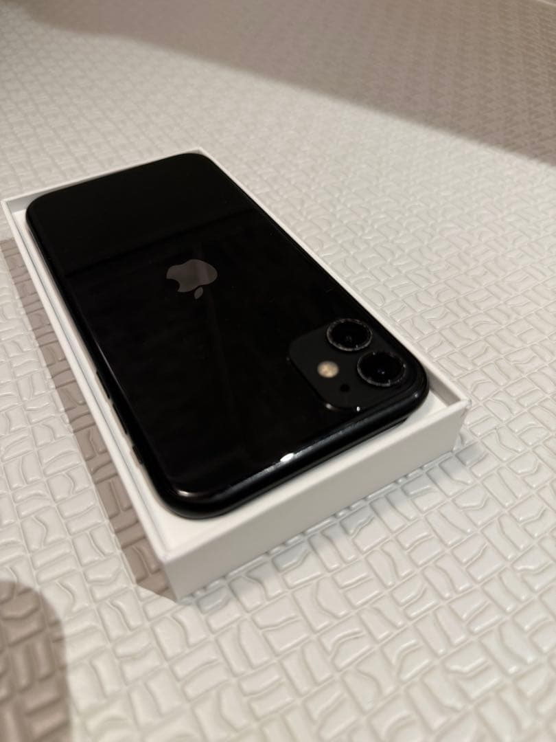 ※アマンダ iPhone11 64GB ブラック simフリー