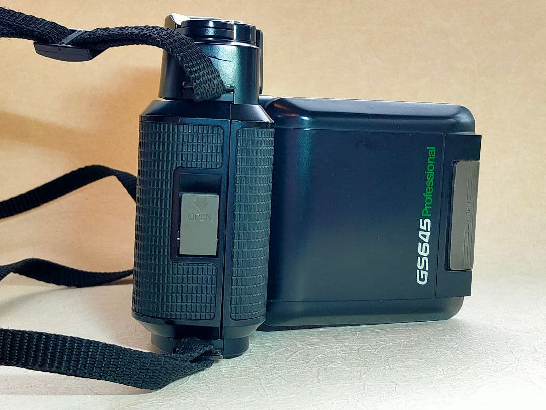 フィルムカメラ FUJI GS645 Professional