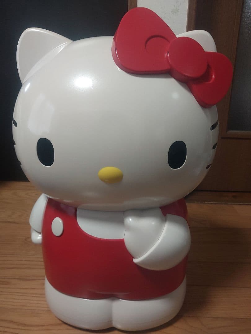 美品 東芝 サンリオ ハローキティ 冷温庫 KTY-5000 箱付き 希少