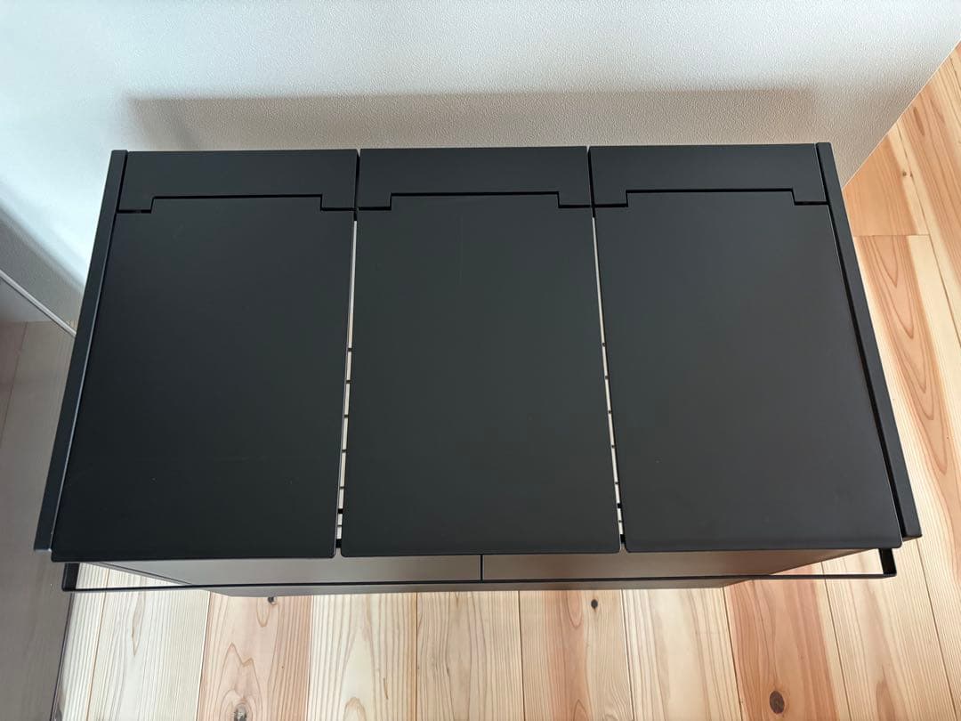 【美品】tower 山崎実業 蓋付き ダストワゴン 45L 3分別 ブラック