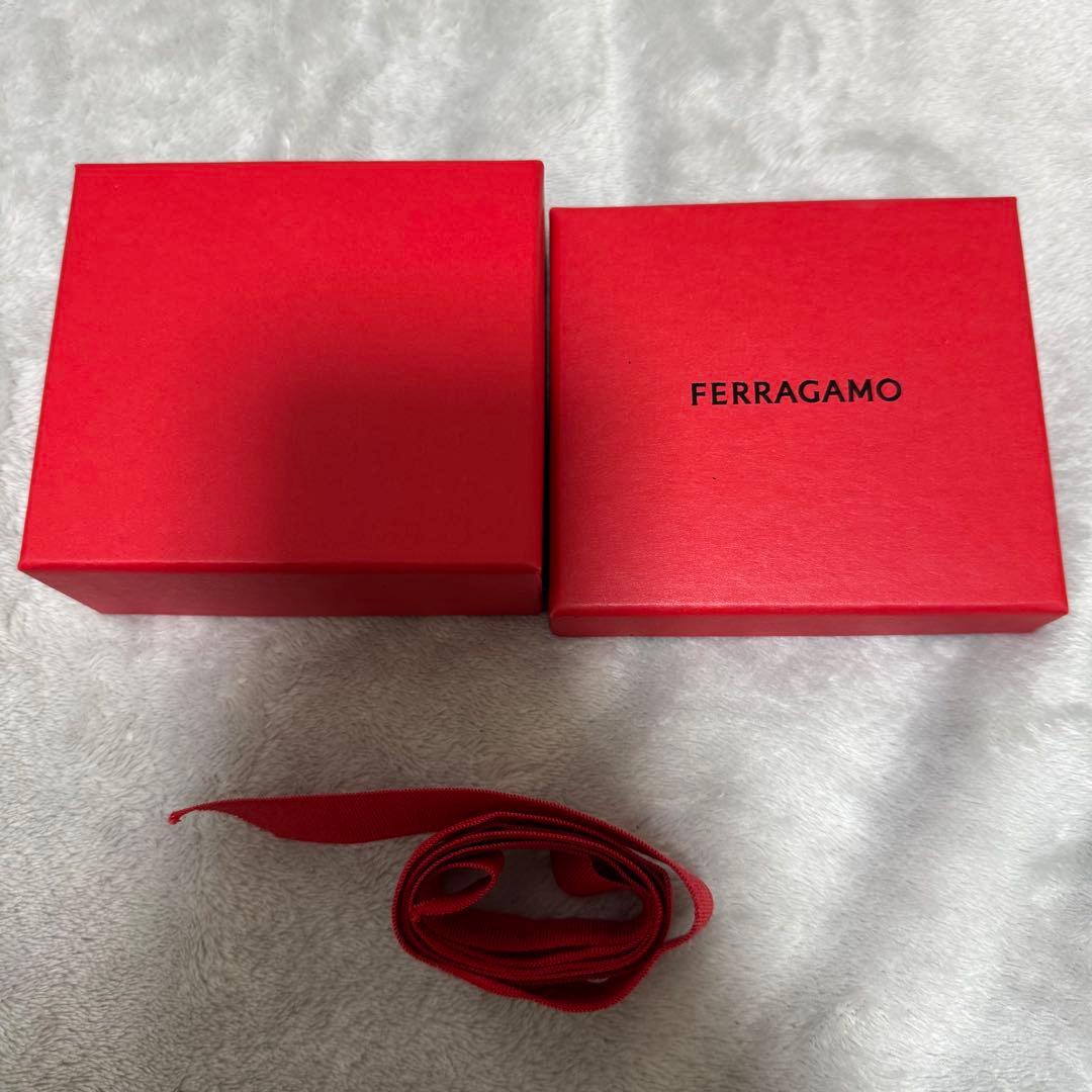 FERRAGAMO ガンチーニ クリスタルネックレス(S) ゴールド