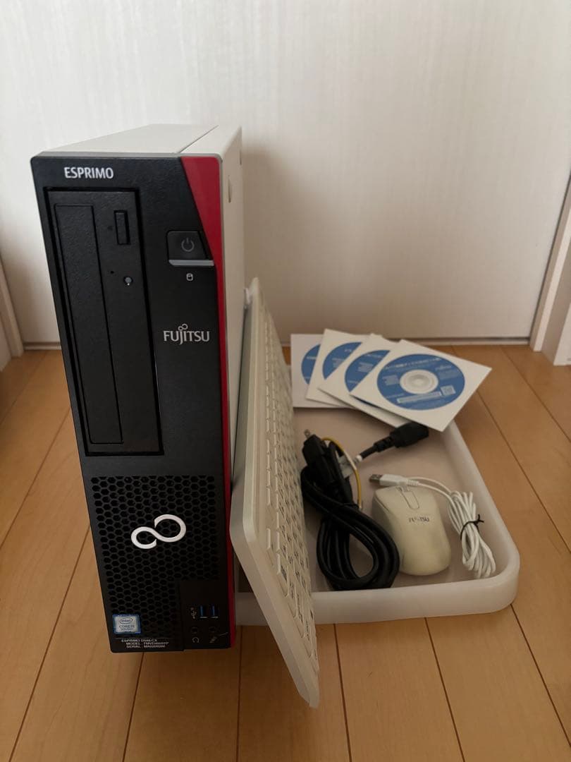 【美品】富士通　FUJITSU ESPRIMO D588/CX office付