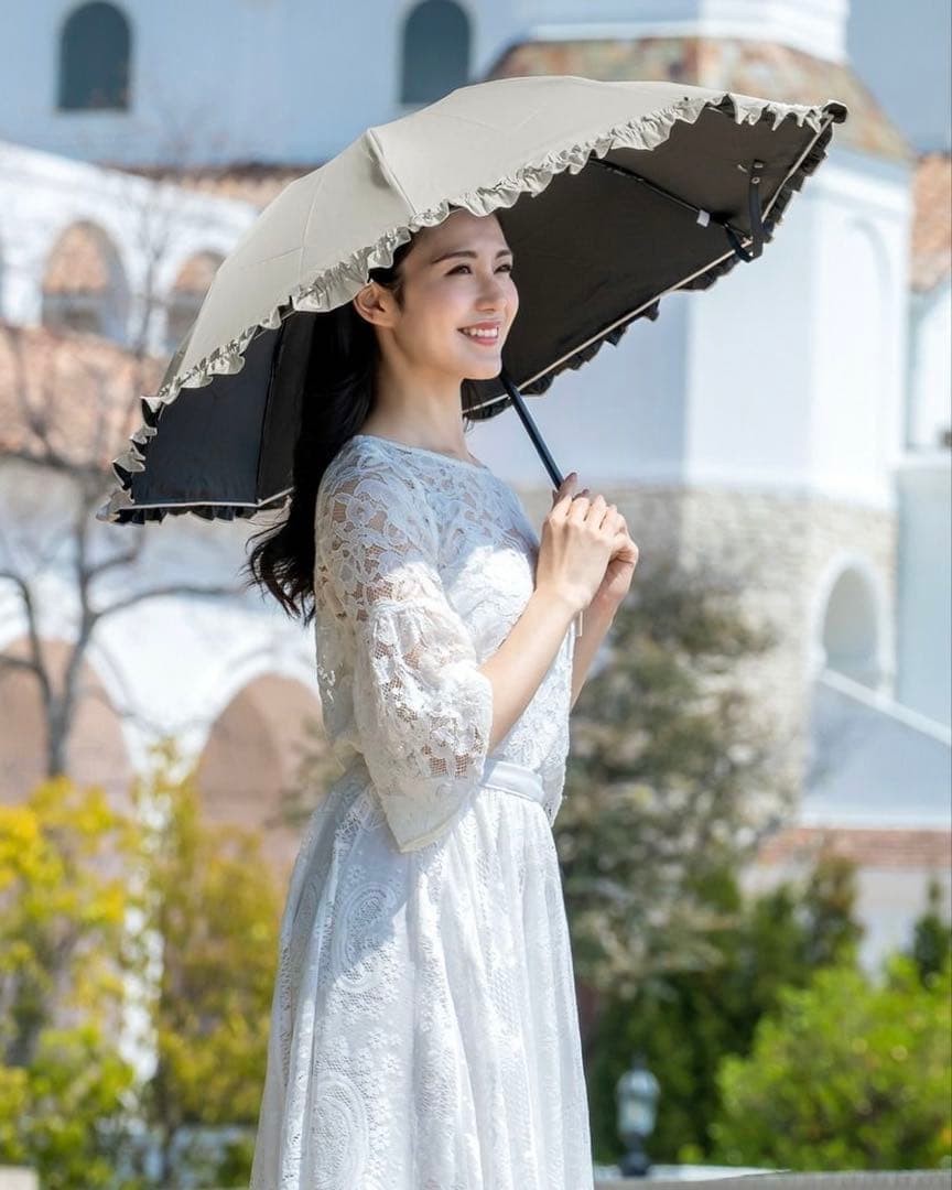 日傘┃芦屋ロサブラン┃ライトグレージュ┃フリル日傘┃収納袋付き