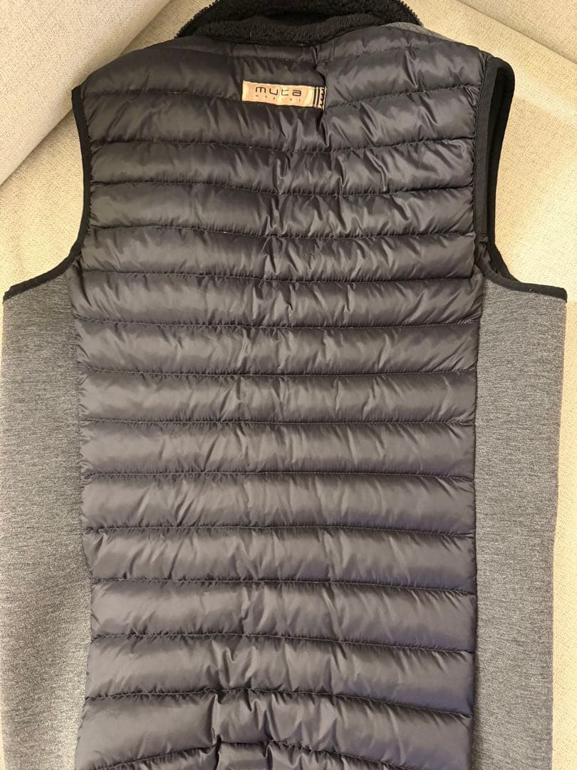 muta ムータゴルフ　ダウンベスト　サイズ4