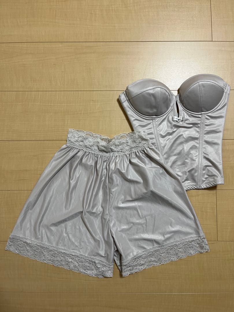 ビスチェ（D70）＆フレアパンツ（83-100）　ブライダルブルーム　モカグレー