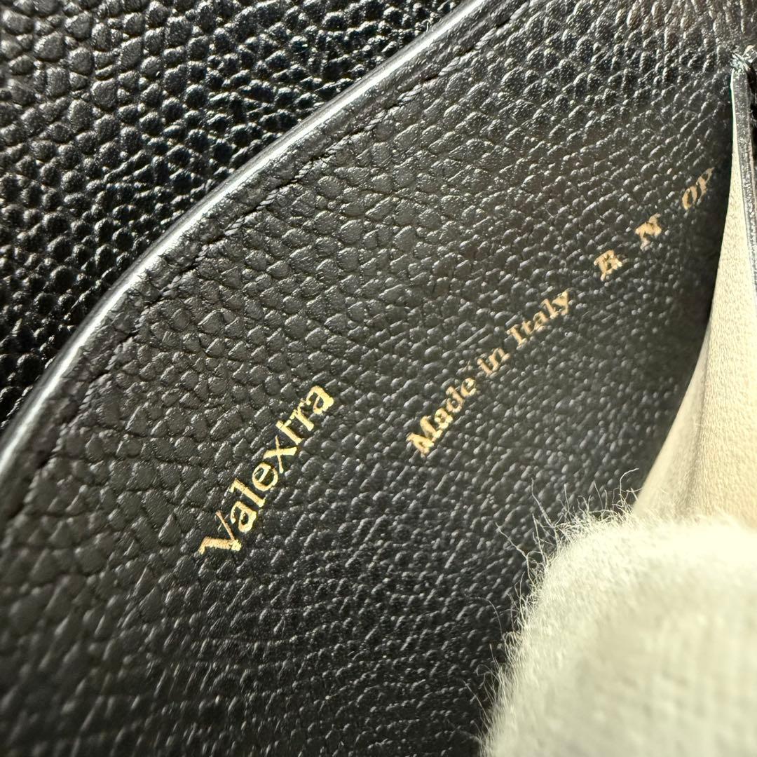 ヴァレクストラ イジィデ レザー ミディアム 財布 ウォレット ブラック 黒