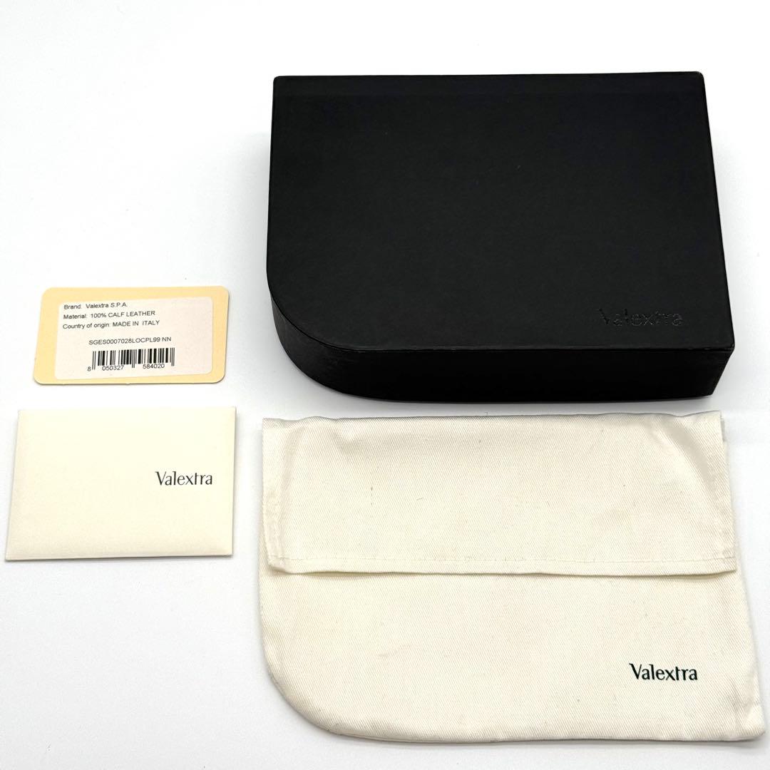 ヴァレクストラ イジィデ レザー ミディアム 財布 ウォレット ブラック 黒