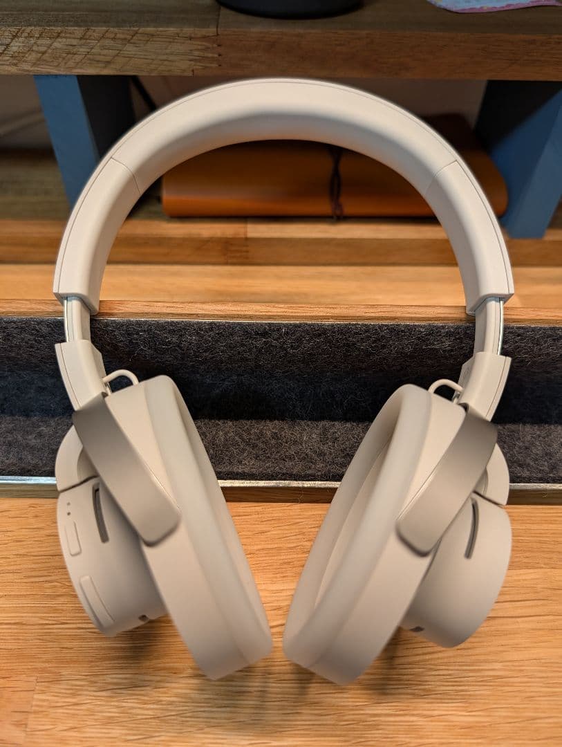 nwm one ライトグレイ　僅かに使用