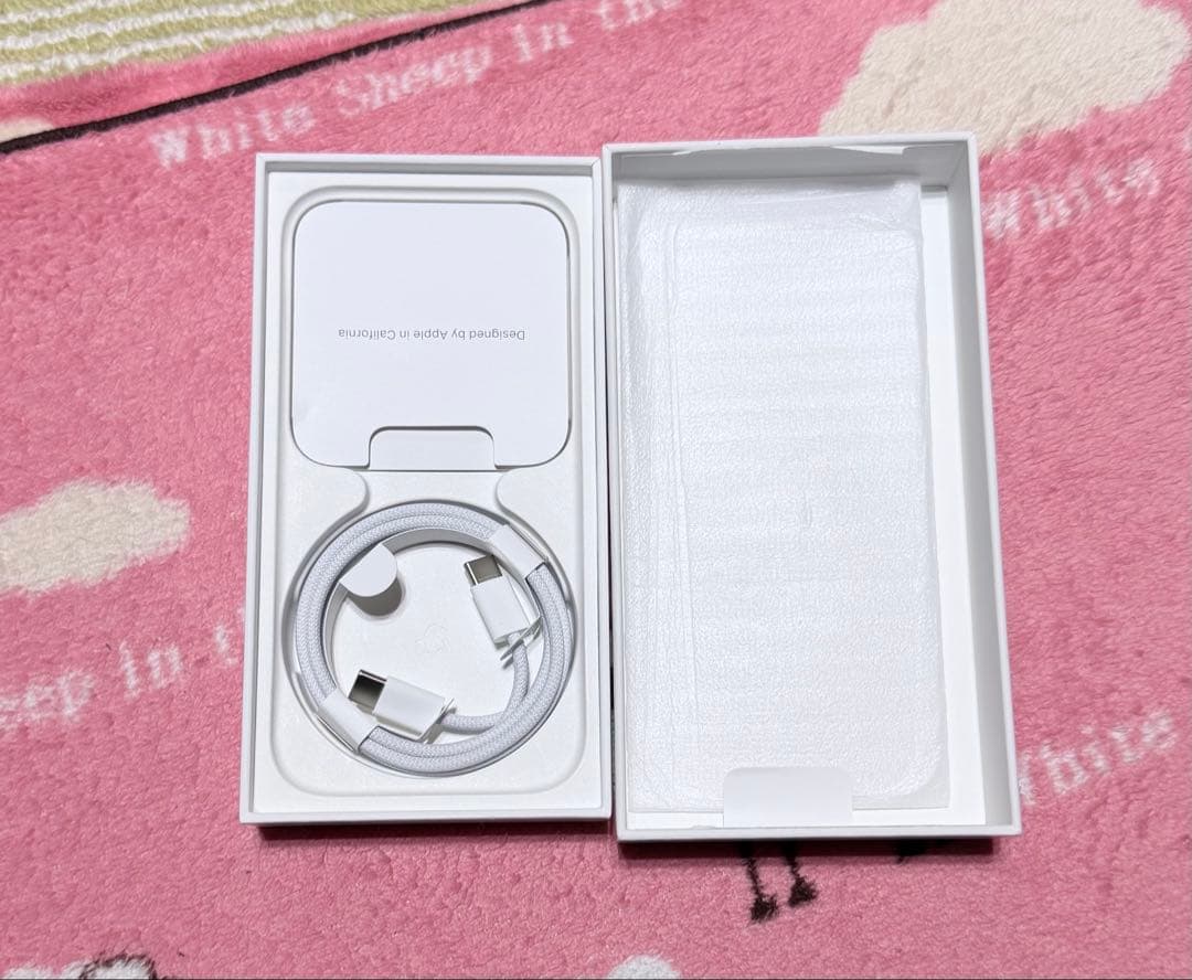 iPhone 15 グリーン128GB SIMフリー