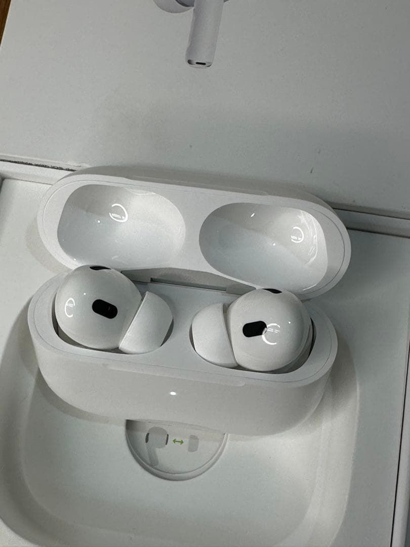 【美品】AirPods Pro 第2世代 MTJV3J/A V9NT3