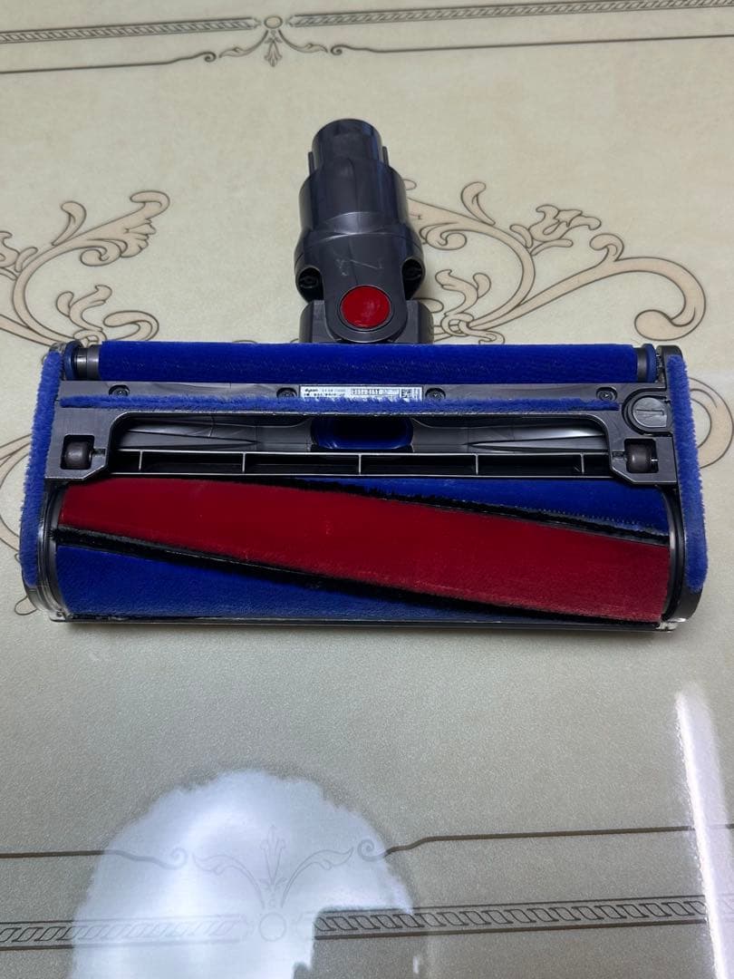 ダイソン 掃除機 Dyson SV15分解清掃済 先細LED・スタンド付 完動品