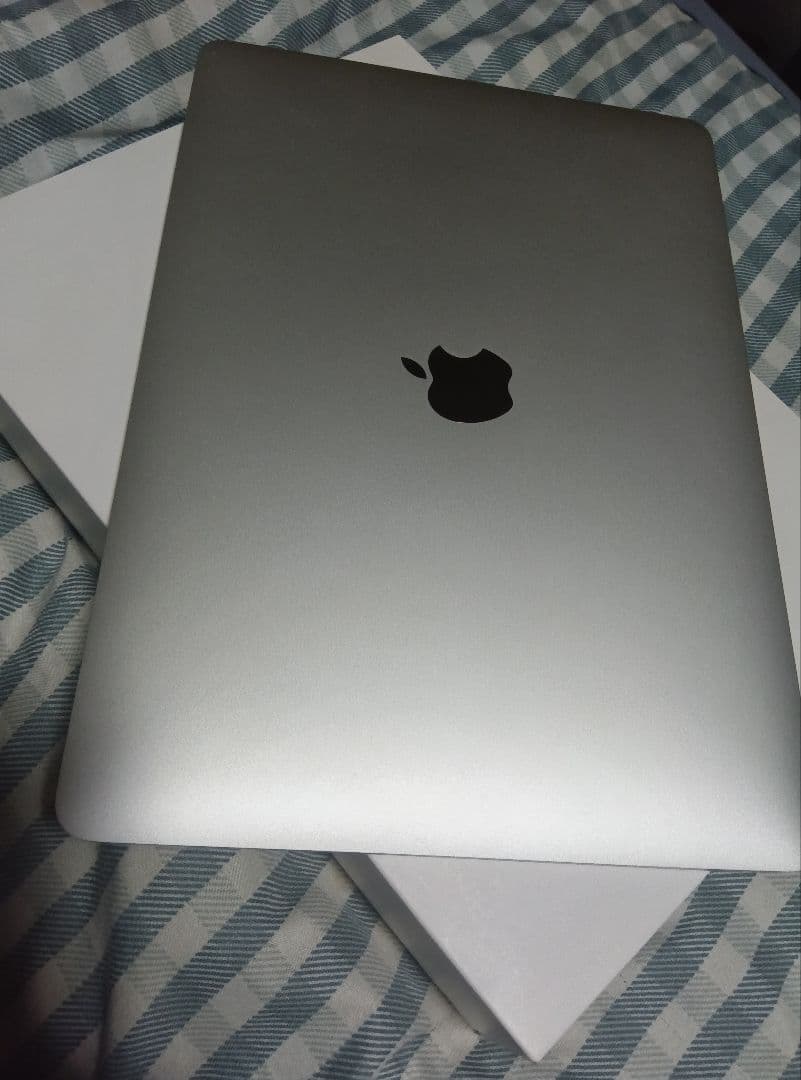 Apple MacBook Air 2020　М1 SSD256G　充放電20回