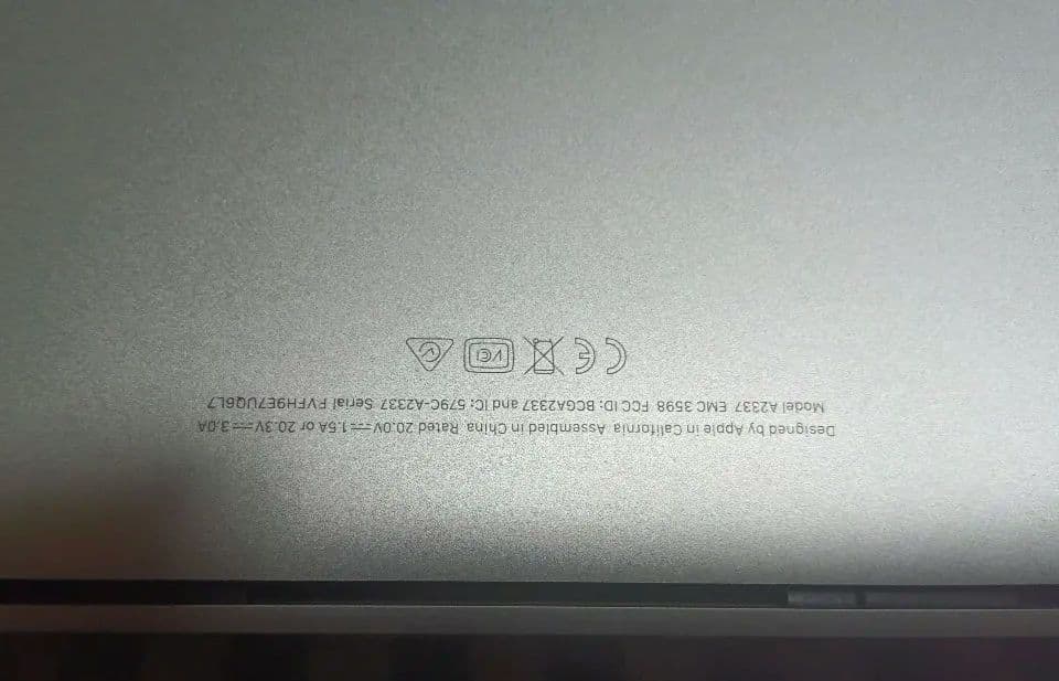 Apple MacBook Air 2020　М1 SSD256G　充放電20回