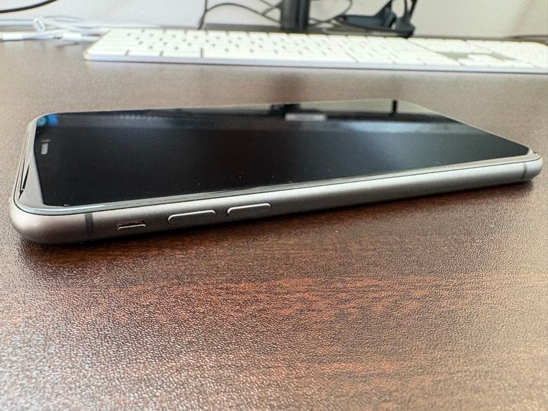 Apple iPhone 11 ブラック 128GB 本体