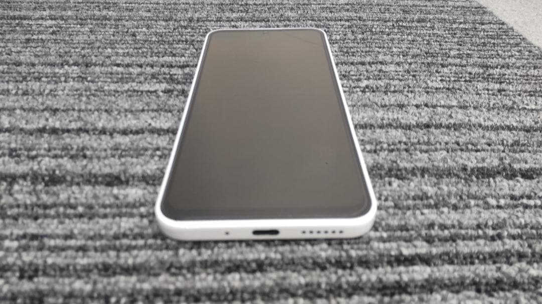 Libero 5G A202ZT SiM フリー 白 新品アダプター付属