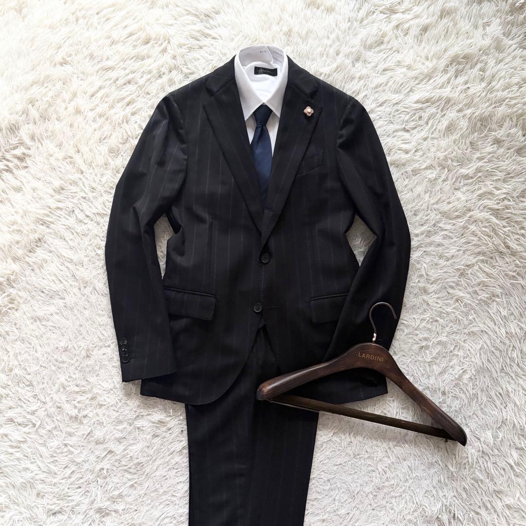 <極美品>LARDINI 新ロゴ ブラック ウール スーツ サイズ44