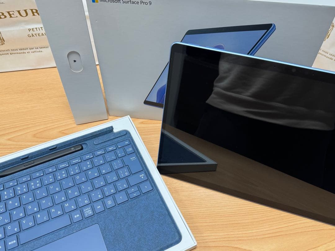1/1まで Surface Pro 9 第12世代 i7 & 専用キーボード付き