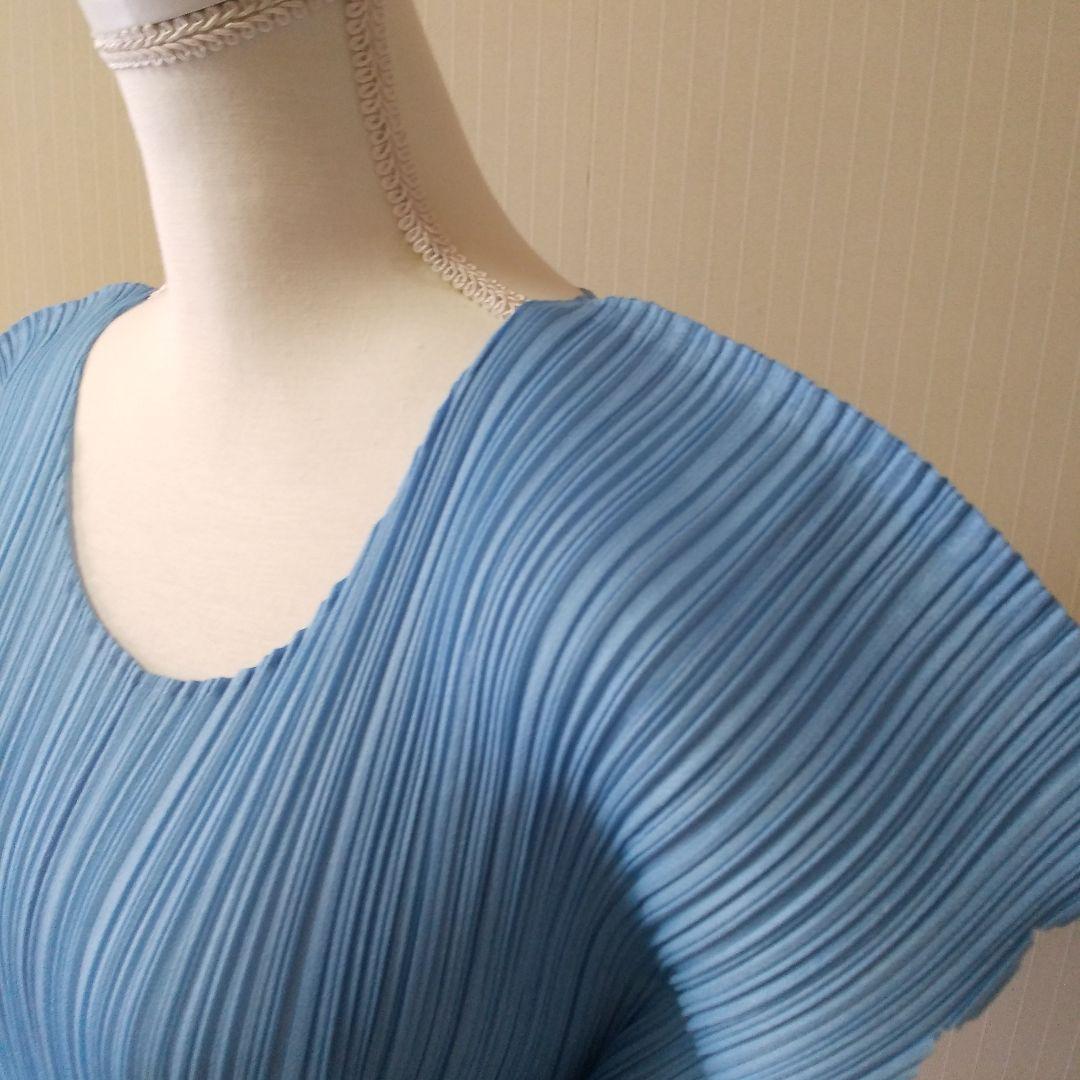 ミニマリストさん専用水色 プリーツデザイン 半袖トップス