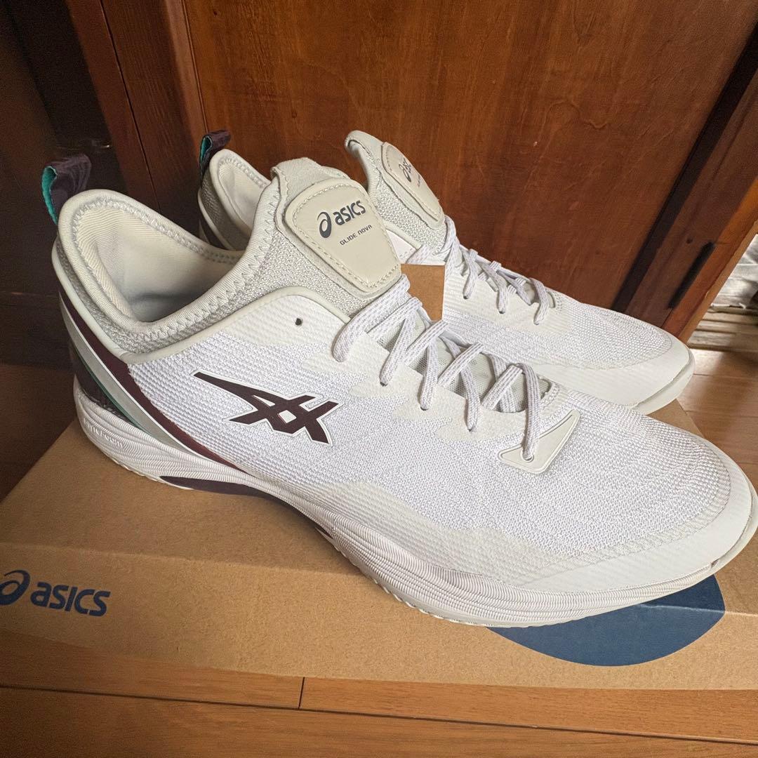 asics グライドノヴァFF2 新品、未使用　28.5㎝