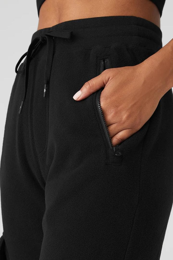 Alo Yoga Streetside Sweatpant unisex 完売品