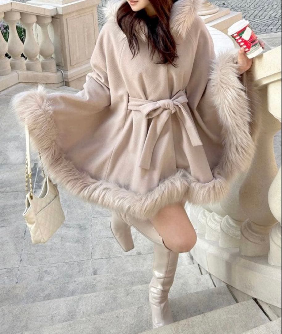 ロイヤルパーティー フードファーケープコート ZOZO限定 ピンクベージュ