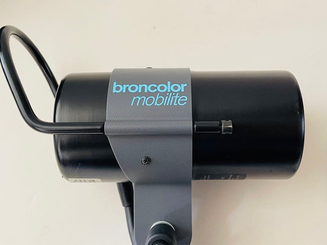 ブロンカラー　モビライト　ストロボ