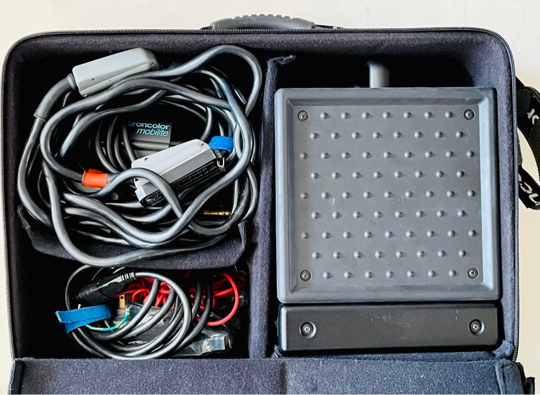 ブロンカラー　モビライト　ストロボ