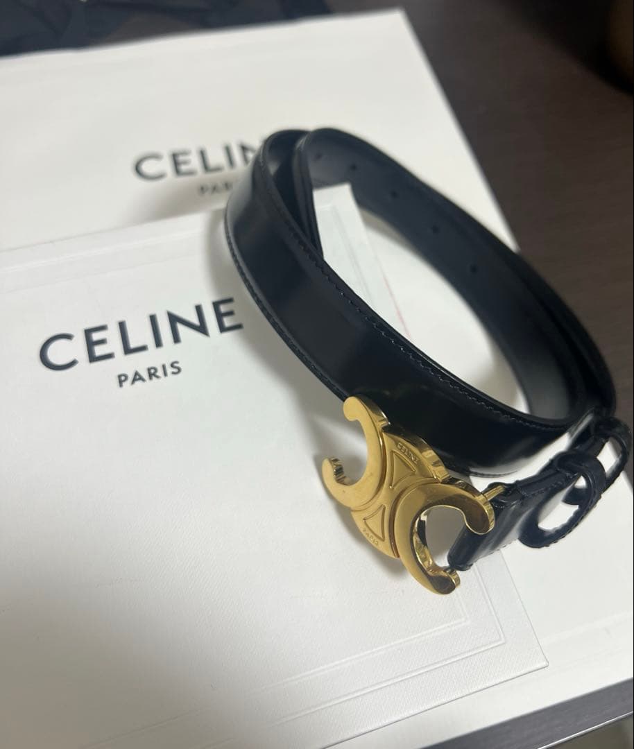 CELINE トリオンフベルト　サイズ70 幅25㎜　付属あり