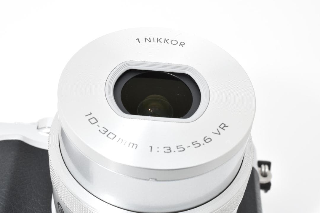 ■美品■Nikon ニコン 1 J5 電動ズームキット